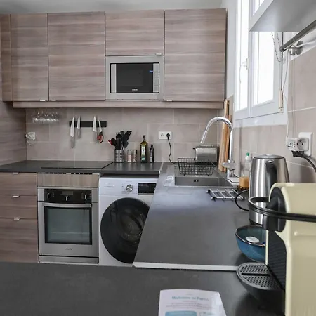 Modern - 2br-4p- Canal Saint-martin * Paris